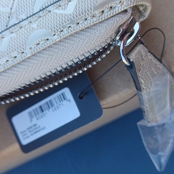 Guess wallet - Picture 4 of 6